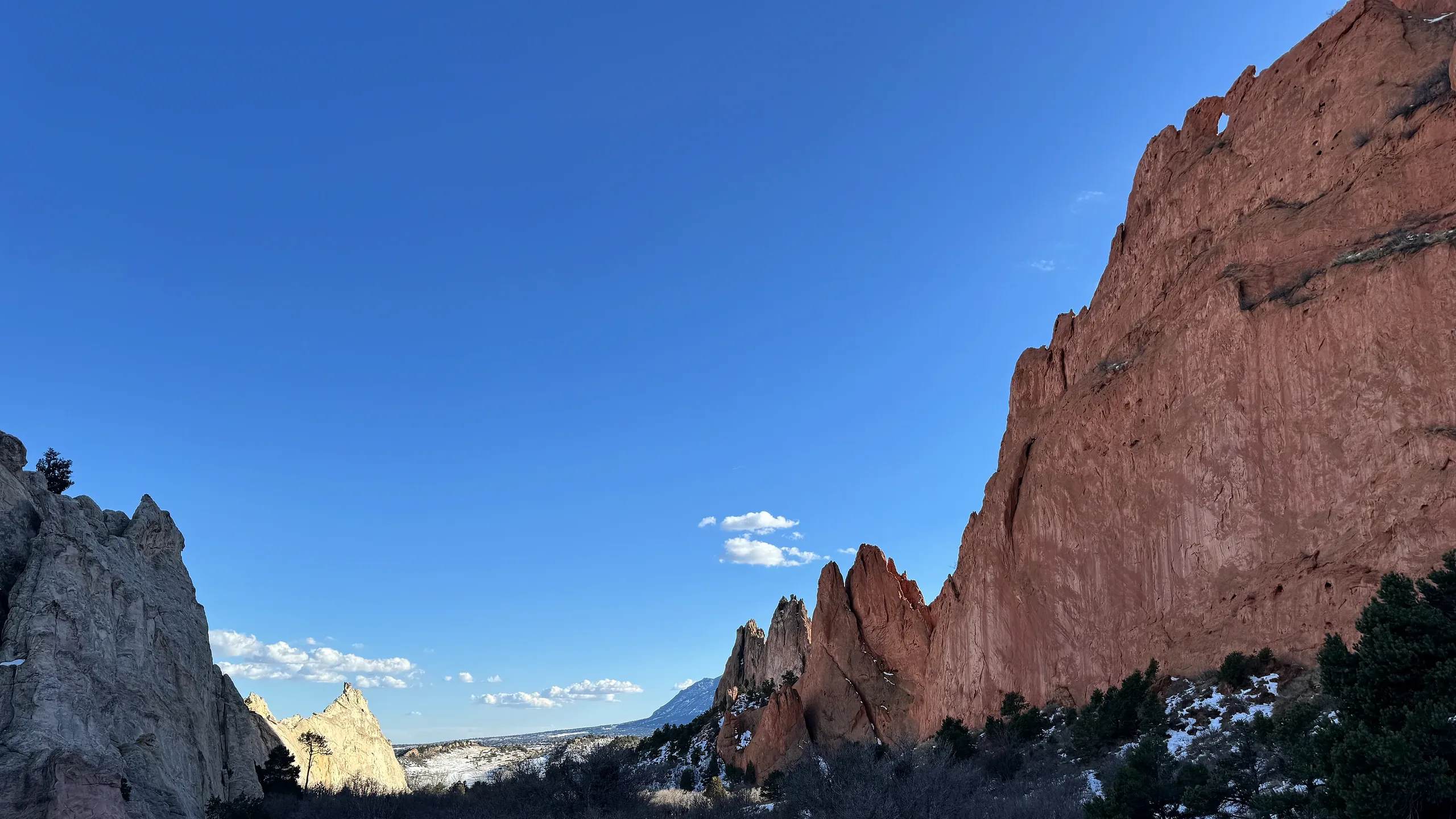 Garden of the Gods sandstone fins